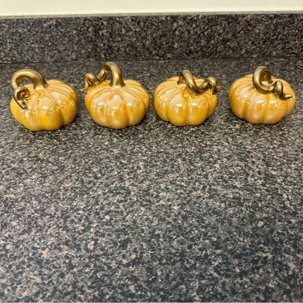 Martha Stewart set of 4 Yellow/Orange Opalescent Pumpkins
